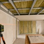 Plafond autoportant distance : pose BA13, règles anti-fléchissement